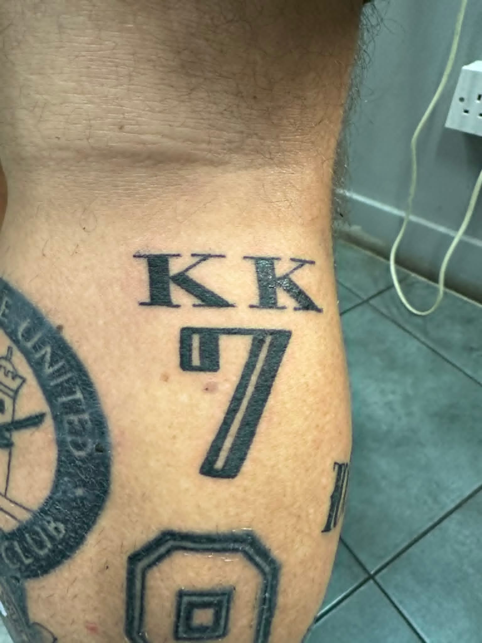 Newcastle United circular crest with KK 7 Kevin Keegan tribute calf tattoo by John Quinn at Tattoo Zone Newcastle.